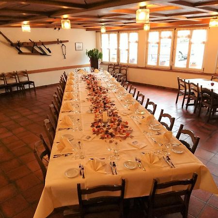Gasthaus Zum Ochsen Neuhaus エクステリア 写真