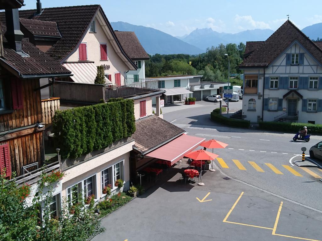 Gasthaus Zum Ochsen Neuhaus エクステリア 写真