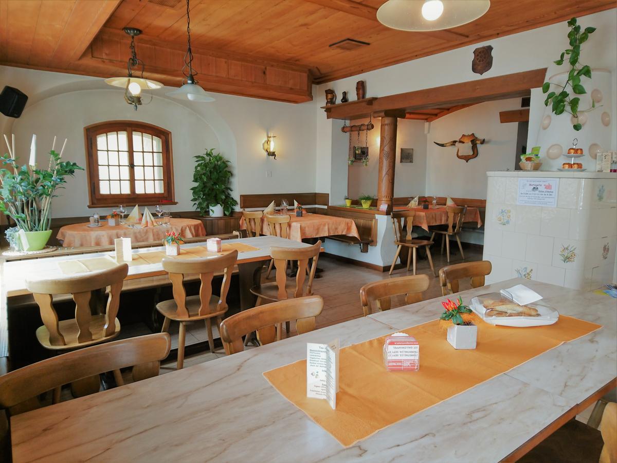 Gasthaus Zum Ochsen Neuhaus エクステリア 写真