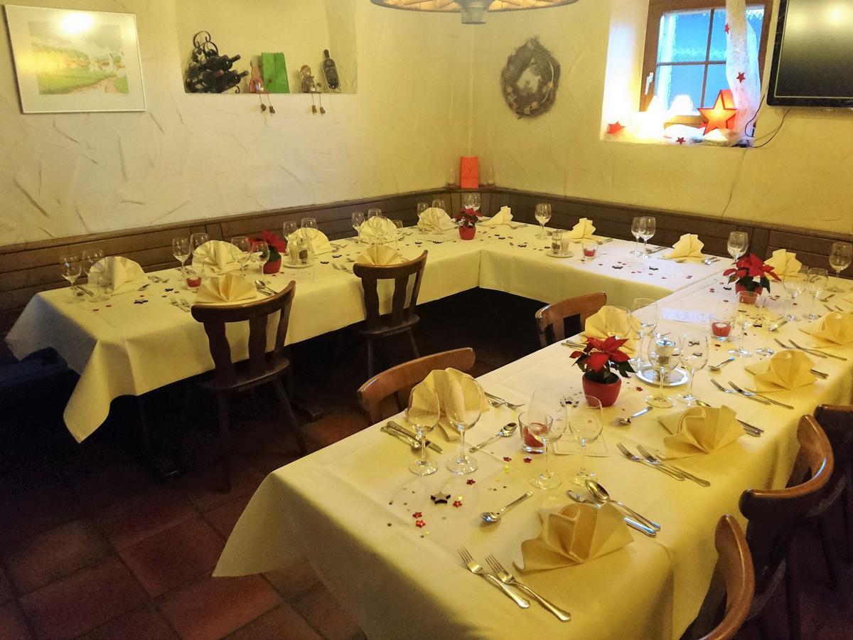 Gasthaus Zum Ochsen Neuhaus エクステリア 写真