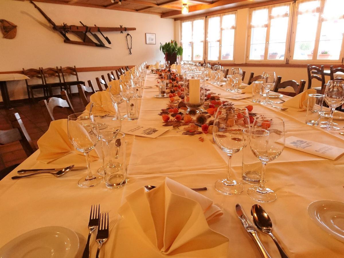 Gasthaus Zum Ochsen Neuhaus エクステリア 写真